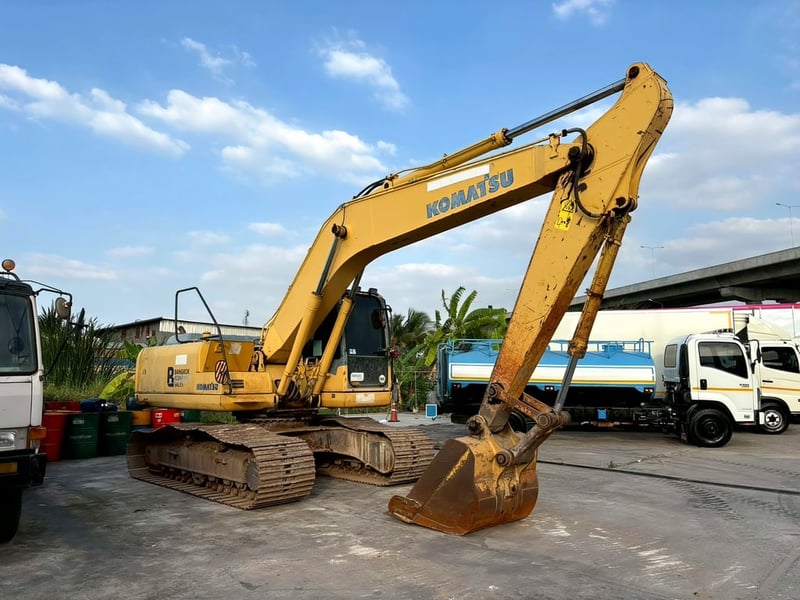 ​🚜 รถแบคโฮ KOMATSU PC200-7 (มีเล่มทะเบียน!) 