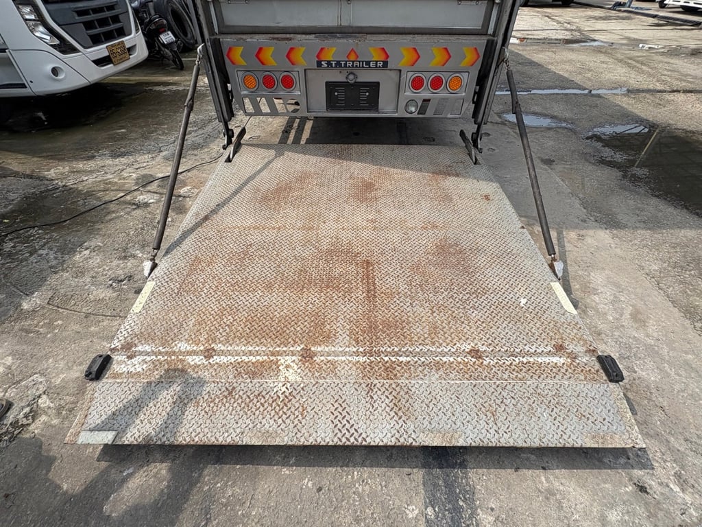 รถขนมอเตอร์ไซค์ ISUZU FRR 210 ปี 65 รถขนมอเตอร์ไซค์ ISUZU FRR 210 ปี 65