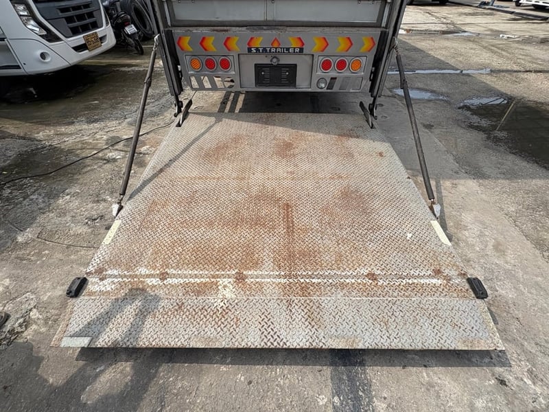 รถขนมอเตอร์ไซค์ ISUZU FRR 210 ปี 65