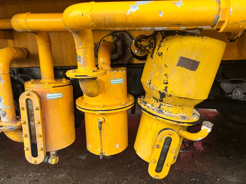 รถหกล้อดูดสิ่งปฎิกูลส้วมไขมันเครื่อง136แรง รถหกล้อดูดสิ่งปฎิกูลส้วมไขมันเครื่อง136แรง