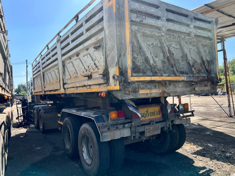 หางลากเซมิดั้มสามมิตรยาว8เมตรปี48