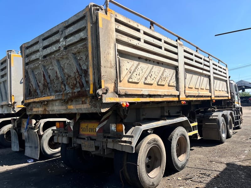 หางลากเซมิดั้มสามมิตรยาว8เมตรปี48