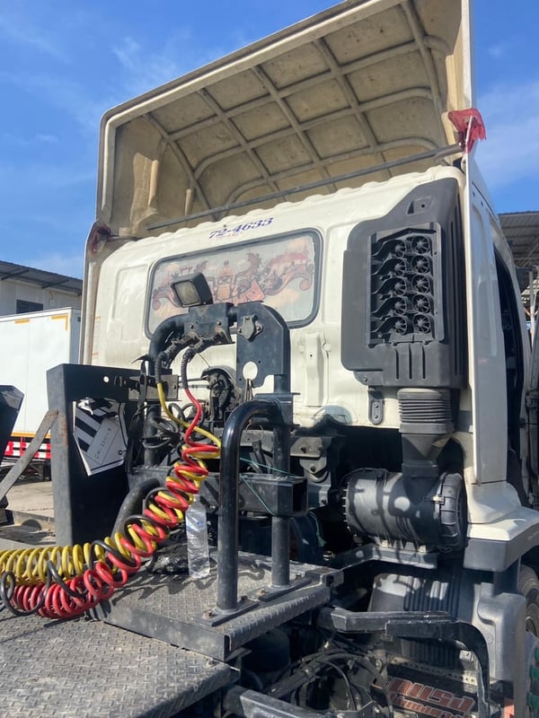 หัวลาก6ล้อฮีโน่วิคเตอร์260แรงปี60