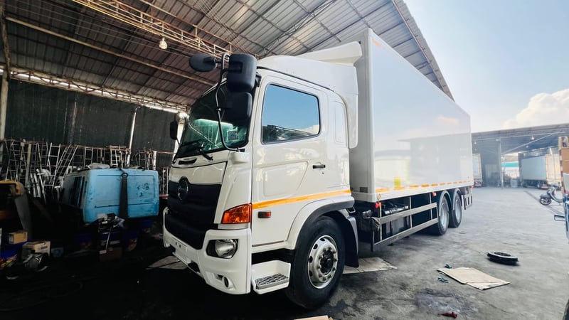 10ล้อฮีโน่วิคเตอร์สภาพพร้อมใช้ยางใหม่เก็บรายละเอียดใหม่