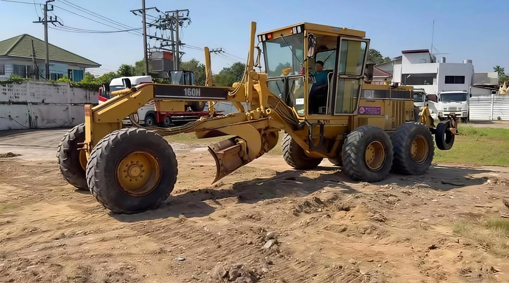 🚜 ขายด่วน! CAT 160H เกรดเดอร์สุดแกร่ง มีเล่มทะเบียน 🚜 ขายด่วน! CAT 160H เกรดเดอร์สุดแกร่ง มีเล่มทะเบียน