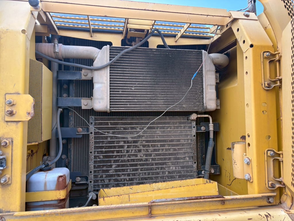 🚜 รถแบคโฮ KOMATSU PC200-7 (มีเล่มทะเบียน!) 🚜 รถแบคโฮ KOMATSU PC200-7 (มีเล่มทะเบียน!)