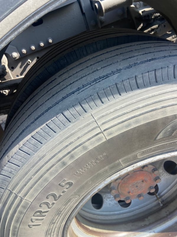 หัวลาก6ล้อฮีโน่วิคเตอร์260แรงปี60