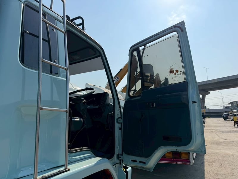 รถอีซูซุร้อคกี้นางฟ้า240แรงรถสเปย์น้ำแท้งค์ใหม่ยางสภาพใหม่พร้อมใช้งาน รถอีซูซุร้อคกี้นางฟ้า240แรงรถสเปย์น้ำแท้งค์ใหม่ยางสภาพใหม่พร้อมใช้งาน