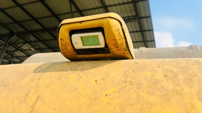 แมคโคร200-8n1โคมัสสึมีกล้องหลังสภาพเก่าเก็บ