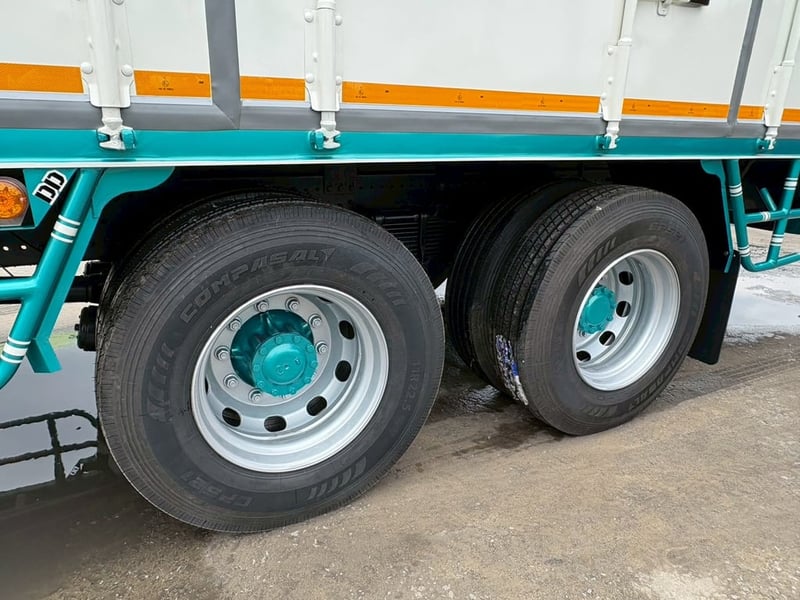 10 ล้อวิคเตอร์ตู้ 10 บาน ปีหกศูนย์ตู้ใหม่ยางใหม่ลดสภาพใหม่