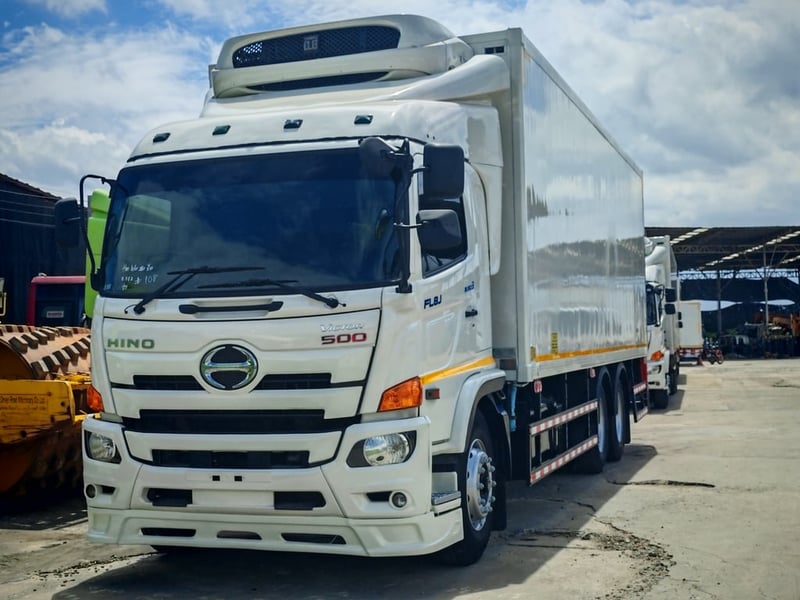 10ล้อฮีโน่วิคเตอร์ตู้เย็นแอร์ เทอร์โมคิงT1200R ยาว 7.8 ม. และ 9.6 ม. พร้อมลิฟท์ท้าย