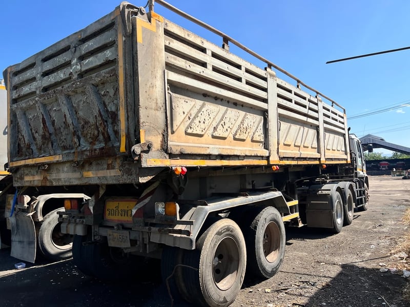 หางลากเซมิดั้มสามมิตรยาว8เมตรปี48