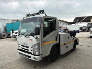 หกล้อรถยกอีซูซุNMR130ปี64ไมล์น้อยสภาพดี รถใช้ในสนามบิน