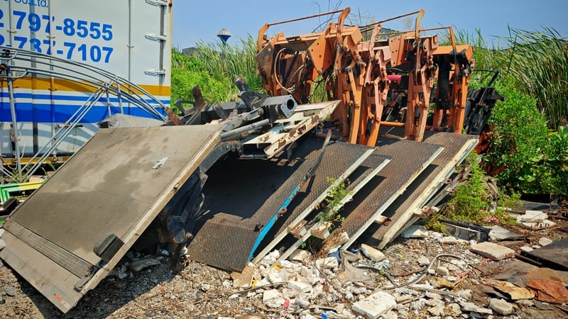 ขายลิฟท์ท้ายรถบรรทุก สภาพพร้อมใช้งาน คุ้มค่าที่สุด! 