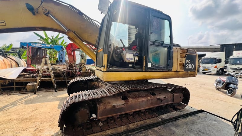 แมคโคร200-8n1โคมัสสึมีกล้องหลังสภาพเก่าเก็บ