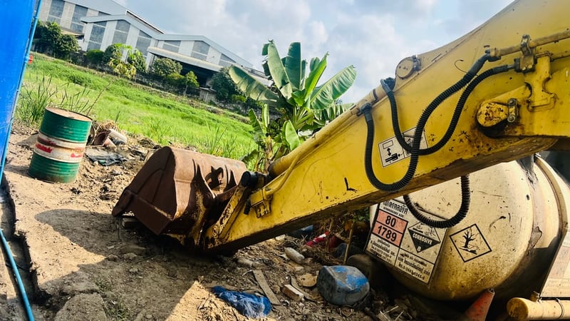 แมคโคร200-8n1โคมัสสึมีกล้องหลังสภาพเก่าเก็บ