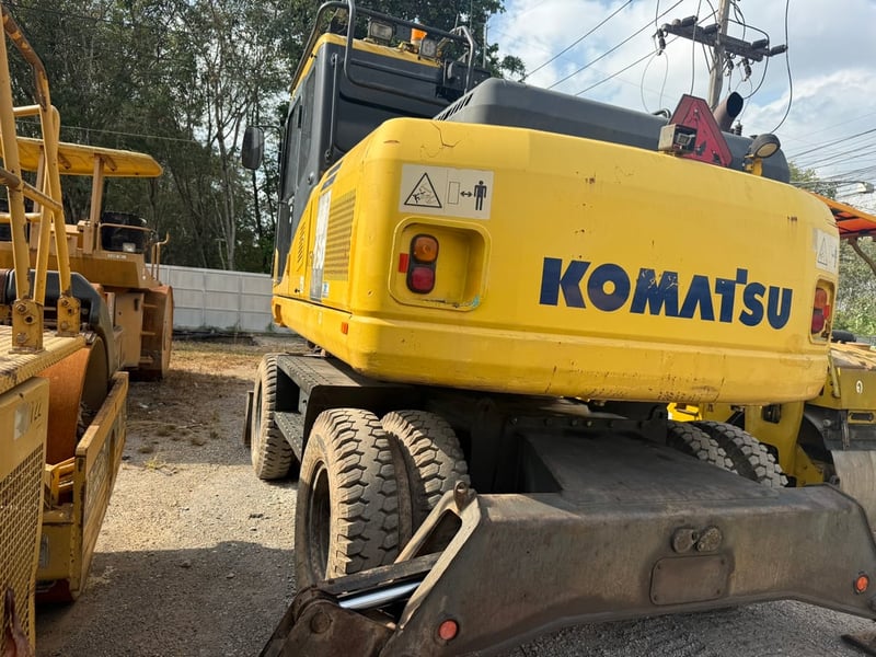 แมคโครล้อยาง โคมัตสุ 160-7EO