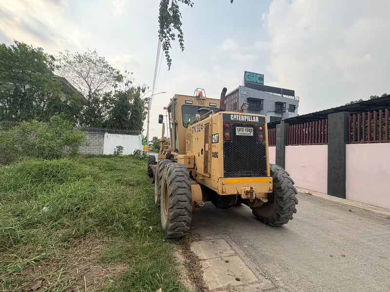 รถเกรดcat140G5MDเอกสารเล่มทะเบีบนรถสวยพร้อมใช้งานซีเรียล3700 รถเกรดcat140G5MDเอกสารเล่มทะเบีบนรถสวยพร้อมใช้งานซีเรียล3700