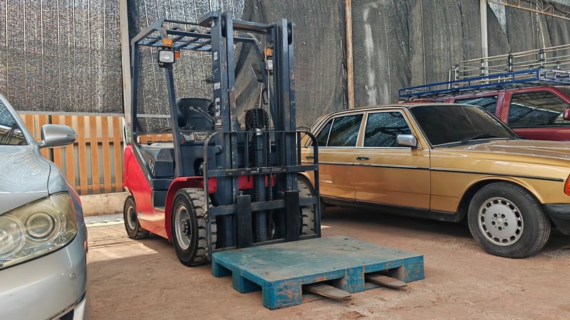 🏭💪 ขายรถโฟล์คลิฟท์ UN Forklift 2.5 ตัน เสาสูง 3 เมตร 🏭💪 ขายรถโฟล์คลิฟท์ UN Forklift 2.5 ตัน เสาสูง 3 เมตร