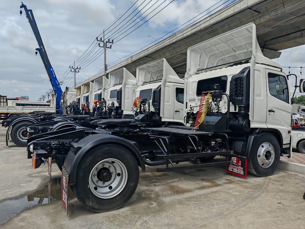 หัวลาก 6 ล้อ HINO MEGA 500 ปี 56 สวย พร้อม 