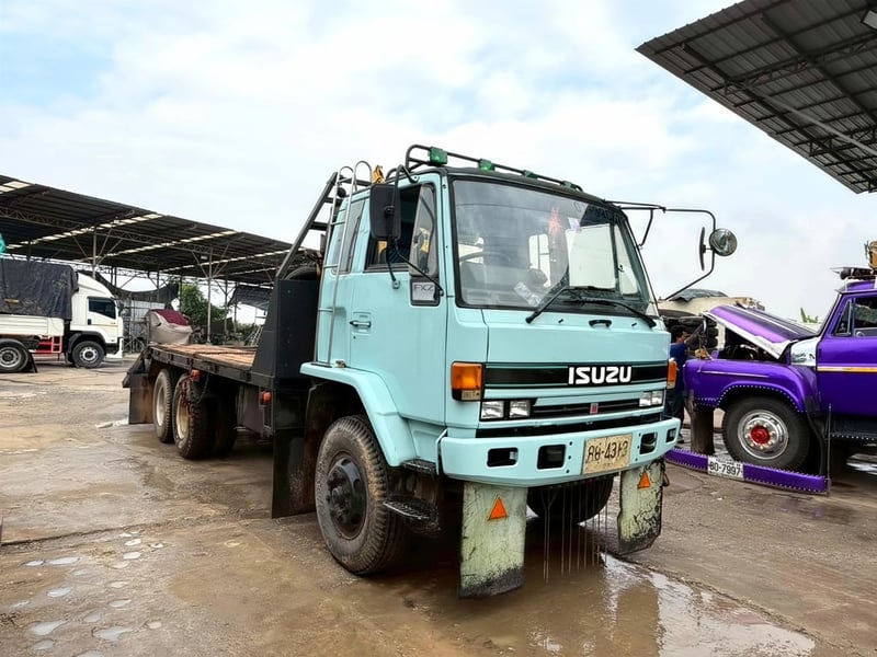 รถอีซูซุร้อคกี้240ท้ายลาด2เพลาสภาพดีพร้อมใช้งาน