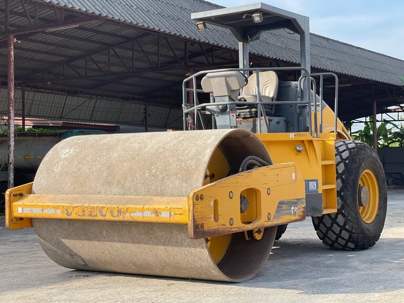 รถบดสั่นสะเทือนวอลโว่sd110เอกสารพร้อมเล่มทะเบียน