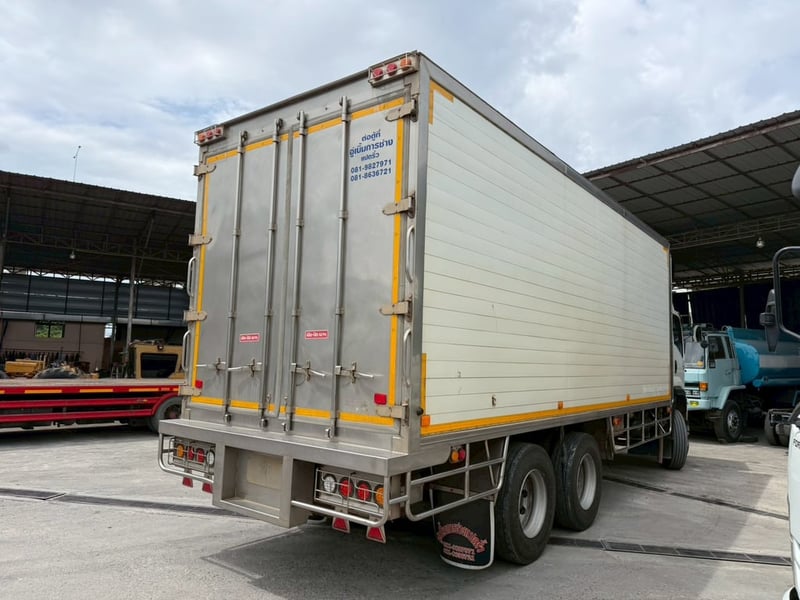 🚛❄️ ขายรถ 10 ล้อตู้เย็น ISUZU FVM240 แรง ปี 62 🚛❄️ ขายรถ 10 ล้อตู้เย็น ISUZU FVM240 แรง ปี 62