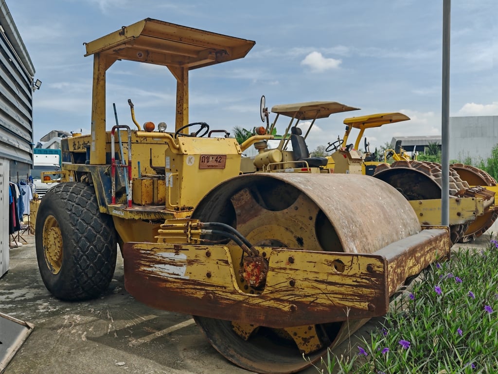 รถบดสั่นสะเทือน KOMATSU JV100WA-1​ ปี59 เล่มทะเบียน