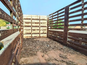 10ล้อแม่ลูกไม่ดั้มคอกสูงล่องปี56