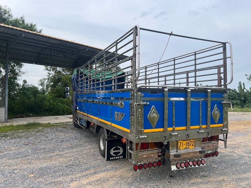 หกล้อฮีโน่FCเครื่อง210แรงปี62กะบะอลูมิเนียมเลสยาว6.5ม.ตามสภาพ890000