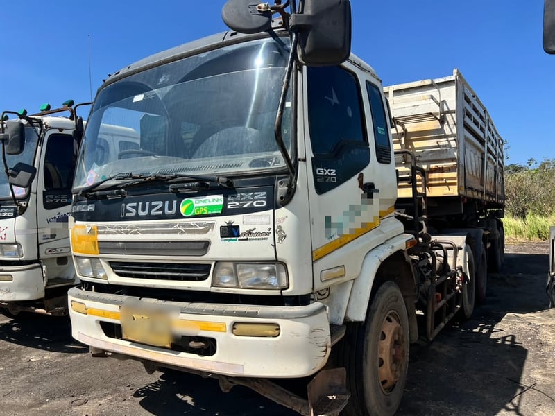 หัวลากอีซูซุ270แรงปี47-48ราคาเบาๆเครื่องดียางดี ตามสภาพ