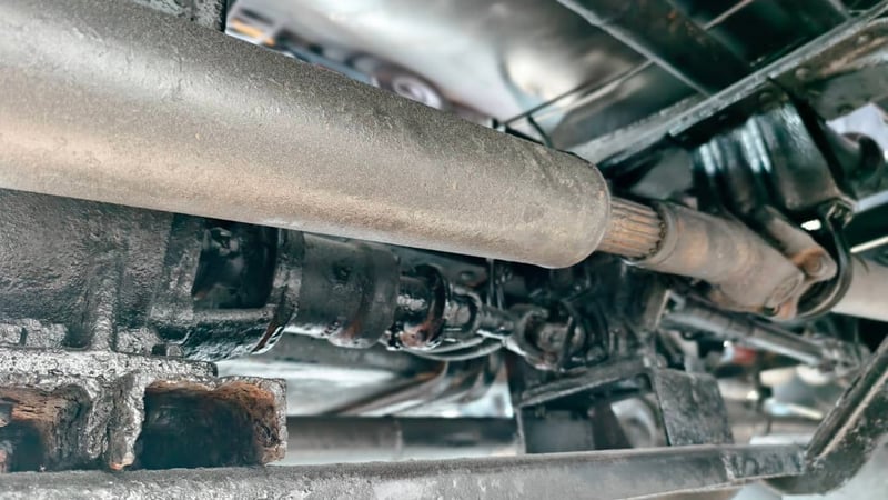 หกล้อหัวยาวรถน้ำเครื่อง 160 แรงม้า ระบบเบรกกิฟฟี่พร้อมระบบสเปรย์น้ำ ระบบเบรกกิฟฟี่พร้อมระบบสเปรย์น้ำ