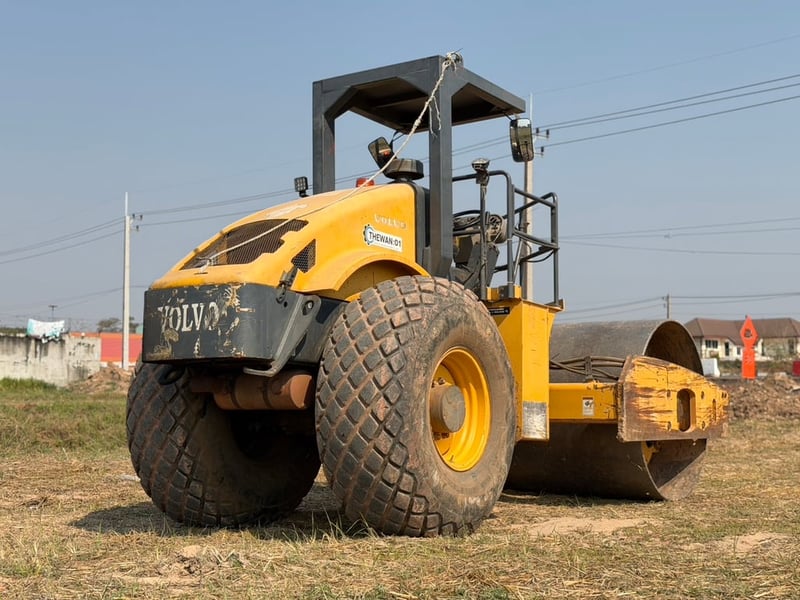 รถบดสั่นสะเทือน2เปลือก2เพลาวอลโว่สภาพดีเอกสารเล่มทะเบียน