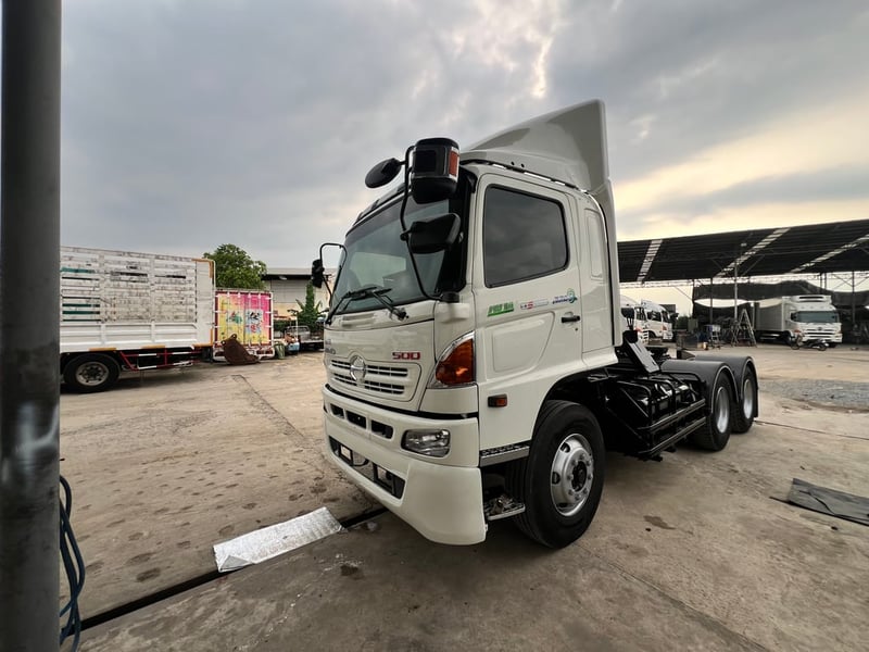 หัวลากฮีโน่344ปี58กะจกไฟฟ้าตัวสุดท้ายยางใหม่พร้อมใช้งาน หัวลากฮีโน่344ปี58กะจกไฟฟ้าตัวสุดท้ายยางใหม่พร้อมใช้งาน