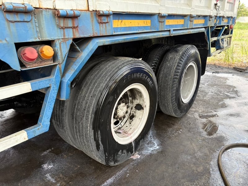 รถอีซูซุ10ล้อเพลาเดียวเครื่อง270แรงปี52 สภาพพร้อมใช้เครื่องดีแอร์เย็น รถอีซูซุ10ล้อเพลาเดียวเครื่อง270แรงปี52 สภาพพร้อมใช้เครื่องดีแอร์เย็น