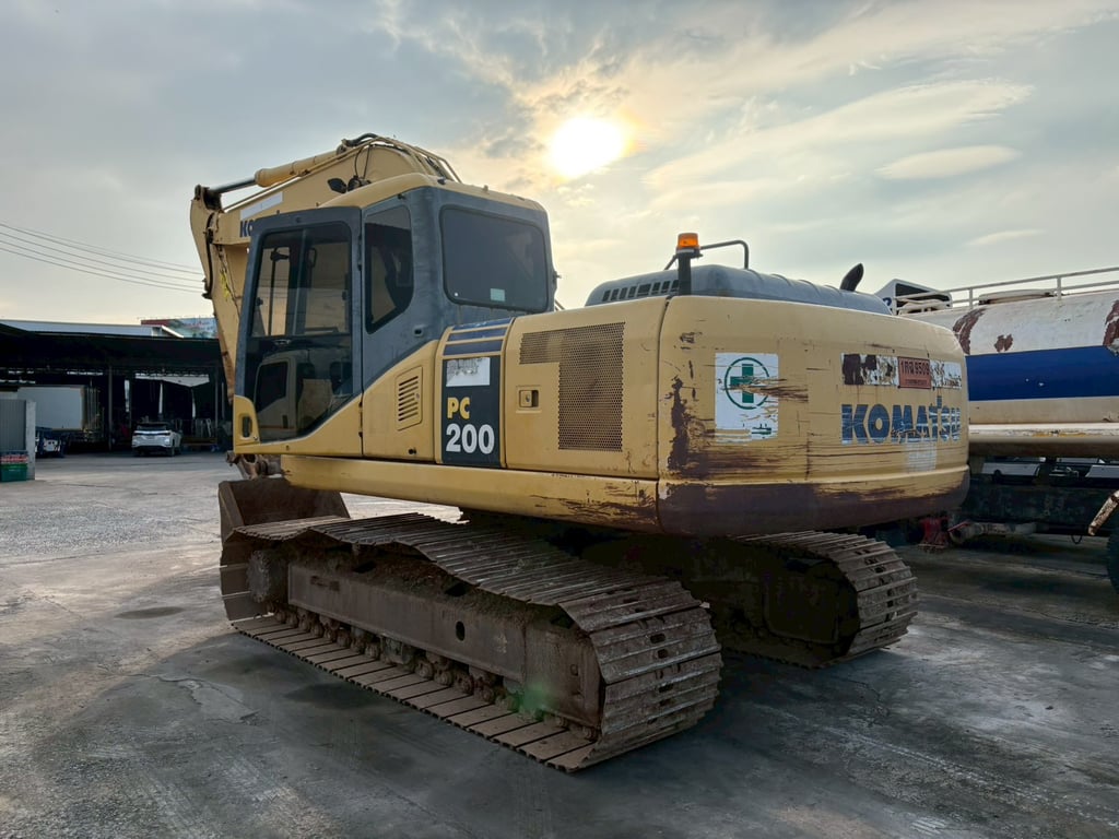 🚜 รถแบคโฮ KOMATSU PC200-7 (มีเล่มทะเบียน!) 🚜 รถแบคโฮ KOMATSU PC200-7 (มีเล่มทะเบียน!)