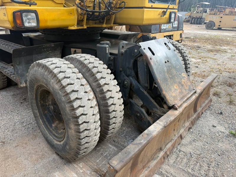 แมคโครล้อยาง โคมัตสุ 160-7EO