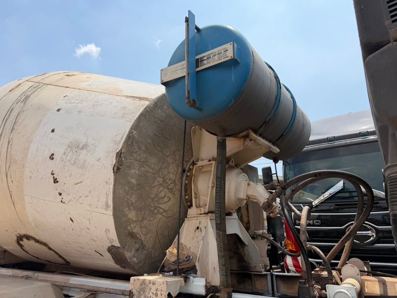 ขาย 10 ล้อหม้อปูนอีซูซุ 360 แรงปี59โม่7คิวโม่ยี่ห้อริแพ