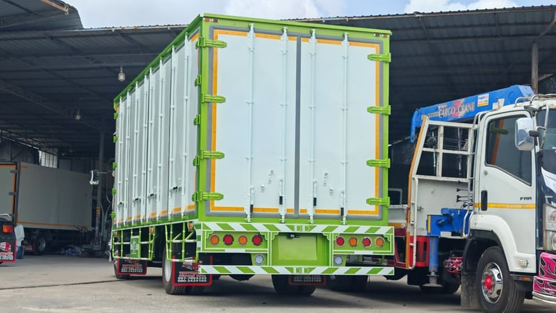 🚚 [เครดิตดี ฟรีดาวน์!] 6 ล้อตู้แห้ง ISUZU FRR 210 แรงม้า ปี 63 สภาพนางฟ้า 💨