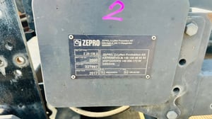 ลิฟท์ท้ายสภาพ 90% zepro ลิฟท์ท้าย 4 กระบอก
