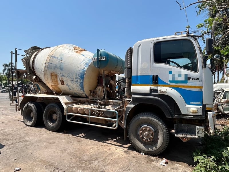 10ล้อ360อีซูซุโม่ปูน7คิวสภาพพร้อมใช้เก็บรายละเอียดนิดหน่อยใช้งานได้เลย