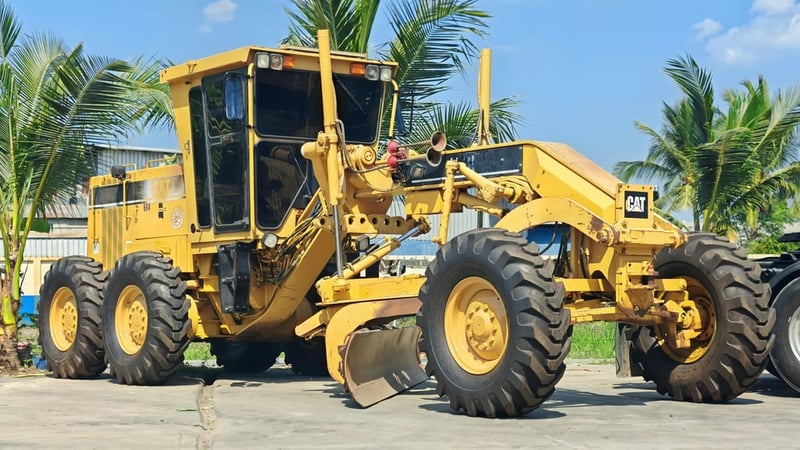 รถเกรดเดอร์ ยอดนิยม CAT 140H รหัส 2KZ อึด ถึก ทน มีเล่มทะเบียน