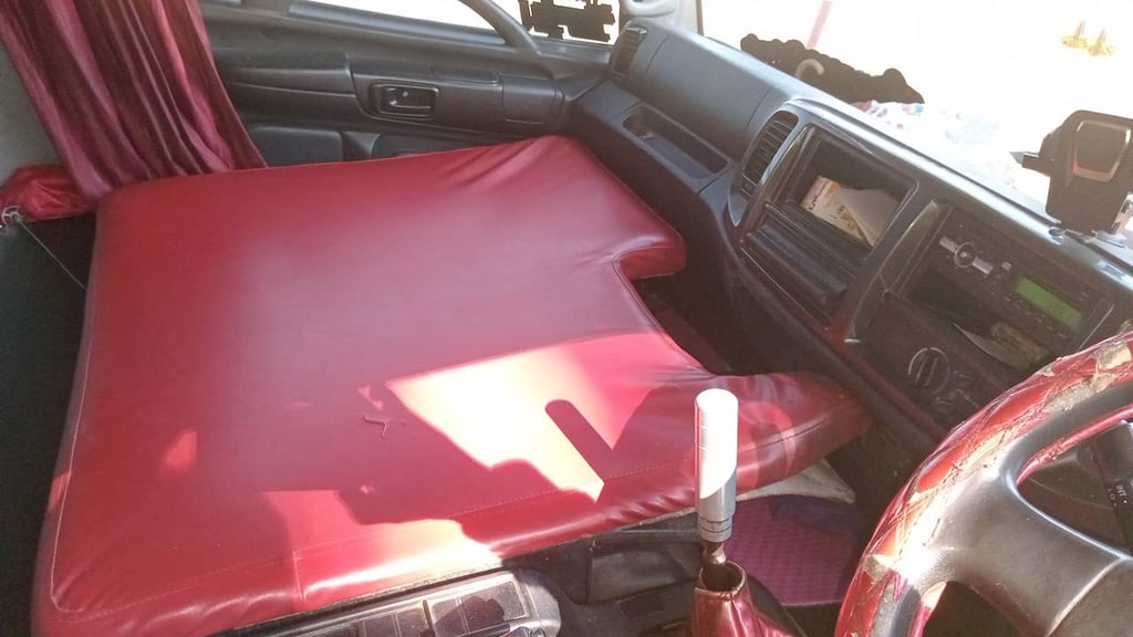 หกล้อฮีโน่เfc9jปี60คอกยาว6.5ม.พร้อมใช้ตามสภาพ