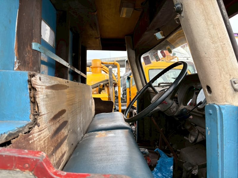 ขายรถหกล้อเฮี้ยบขยุ้ม TOYOTA ปี 08  เครื่อง 6BB1 145 แรงม้า