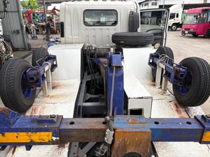 หกล้อรถยกอีซูซุNMR130ปี64ไมล์น้อยสภาพดี รถใช้ในสนามบิน