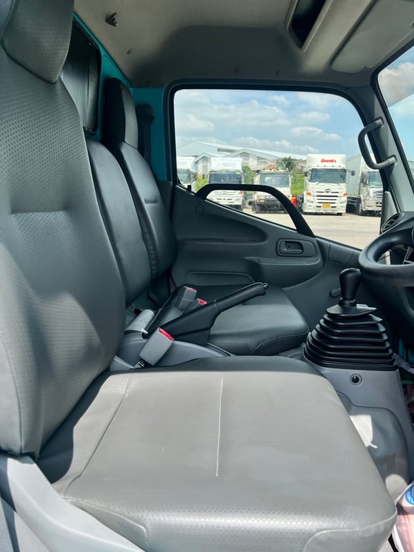 HINO XZU 150แรงม้า รถบรรทุก 6ล้อ ตู้แห้ง ปี2017 เลขไมล์ 30,080 กม. HINO XZU 150แรงม้า รถบรรทุก 6ล้อ ตู้แห้ง ปี2017 เลขไมล์ 30,080 กม.