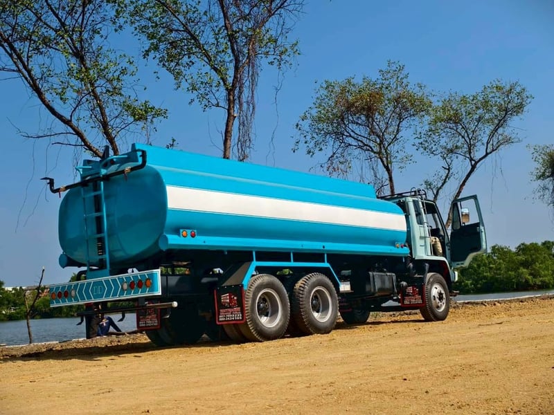 ISUZU FVZ 240แรงม้า รถบรรทุก 10ล้อ บรรทุกน้ำ ปี1995 เลขไมล์ 430,000 กม.