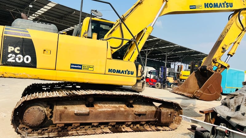 แมคโคร200-8n1โคมัสสึมีกล้องหลังสภาพเก่าเก็บ