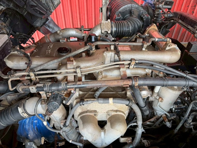 10ล้อดั้มอีซูซุ360ปี57มือเดียวป้ายแดงสภาพเดิมๆไมล์น้อย