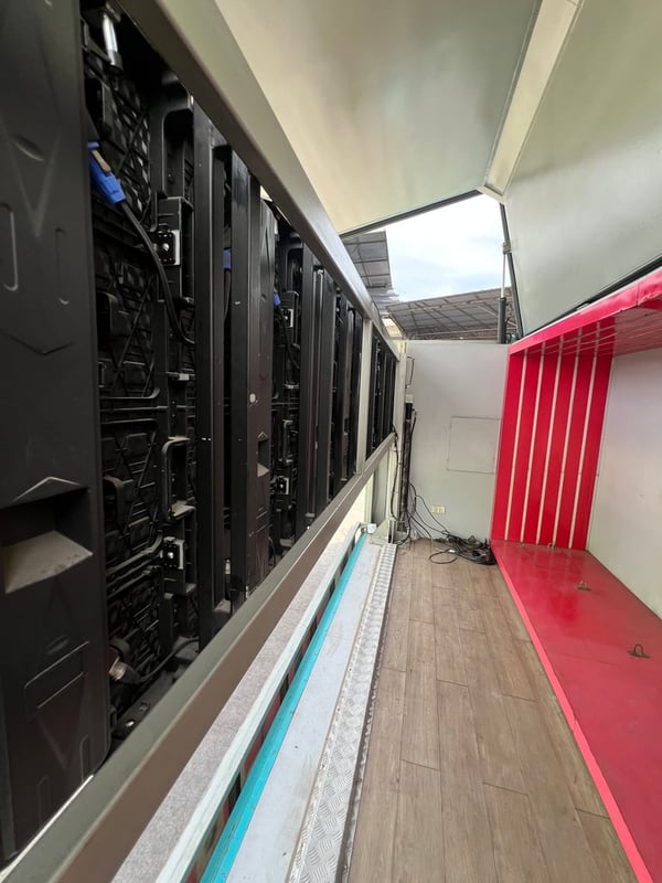 HINO XZU 150แรงม้า รถบรรทุก 6ล้อ ตู้แห้ง ปี2017 เลขไมล์ 30,080 กม. HINO XZU 150แรงม้า รถบรรทุก 6ล้อ ตู้แห้ง ปี2017 เลขไมล์ 30,080 กม.